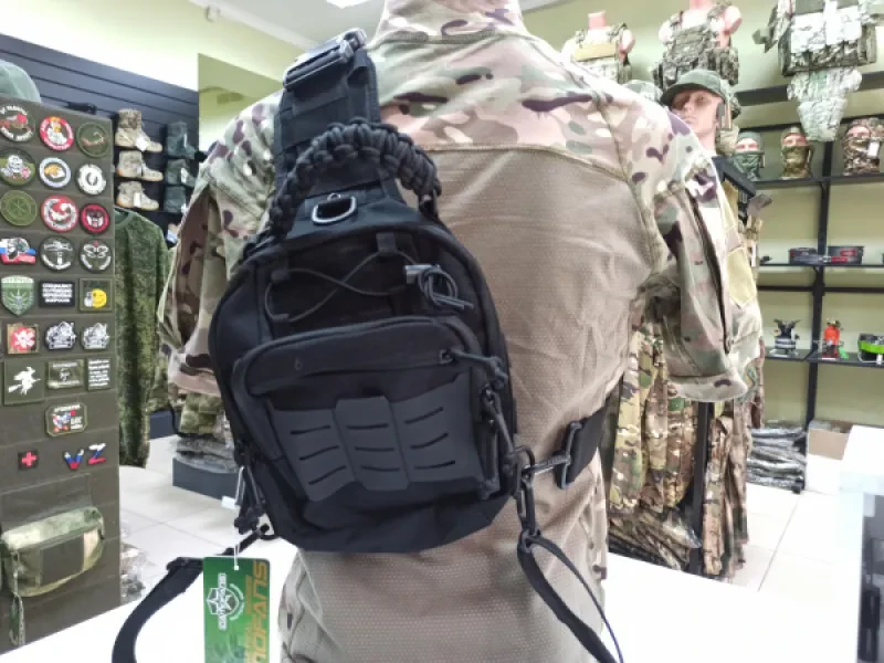 Фото товара Сумка Camofans 605 ч/з плечо с паракордовой ручкой 5л.  черный